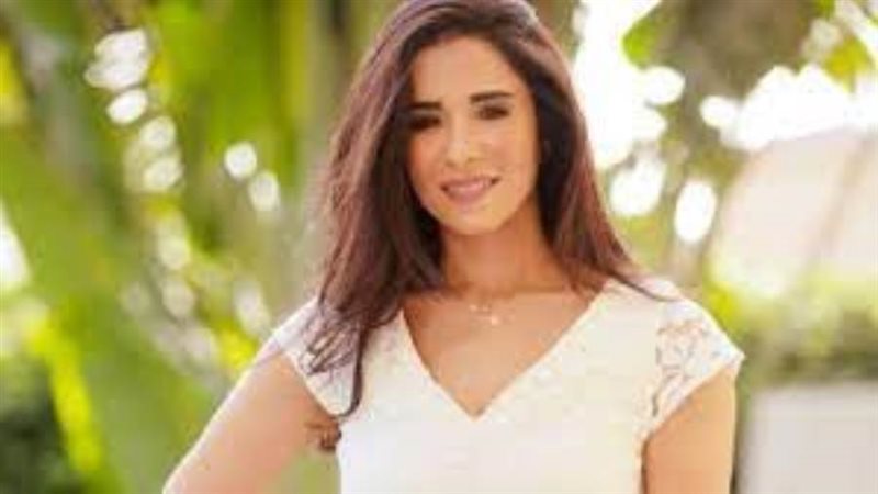 الإعلامية أسماء مصطفى