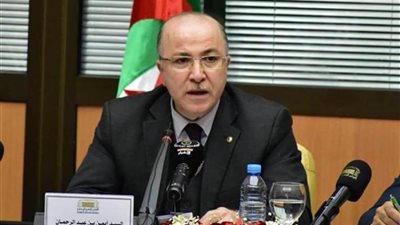 رئيس الحكومة الجزائرية: قانون المالية الجديد يهدف إلى الإصلاح الضريبي الشامل 