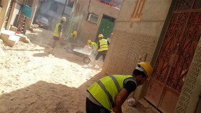 محافظ أسيوط: تمهيد بعض الشوارع الضيقة بحي غرب لتركيب الإنترلوك