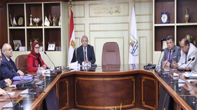 سكرتير عام بنى سويف يجتمع بالتنسيقية لتسريع ملف التصالح على مخالفات البناء