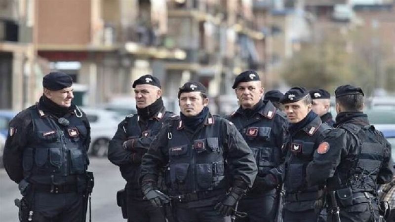 السلطات الأمنية الإيطالية