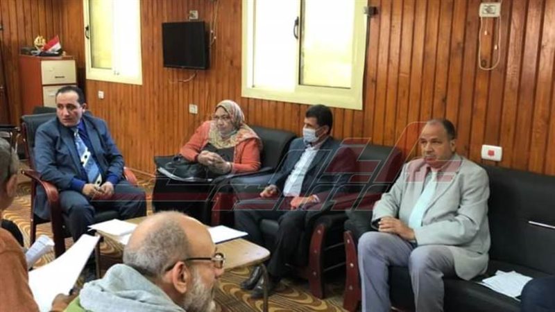 خلال الاجتماع