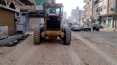 محافظ الجيزة يتابع خطة رصف الطرق بمنشأة القناطر والحوامدية وكرداسة