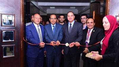 بحث قضايا التعليم بين تحديات الحاضر واستشراف المستقبل بالمؤتمر الدولي الثاني بتربية سوهاج  