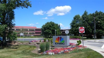 مشرعون يوافقون على قوانين أكثر صرامة تستهدف عمالقة التكنولوجيا