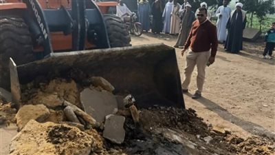 إزالة التعديات  بأهناسيا  ومد شبكات الغاز الطبيعي بشوارع المدينة والقرى التابعة