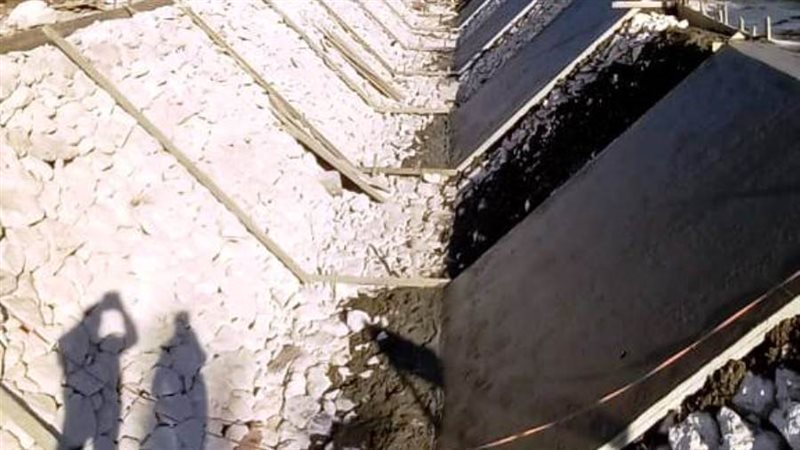 من جانب التبطين