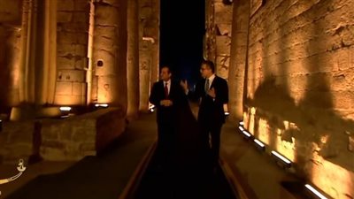 الرئيس السيسي يصل إلى معبد الأقصر لافتتاح 