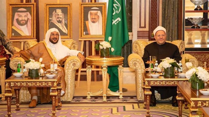 مفتي الجمهورية يلتقي