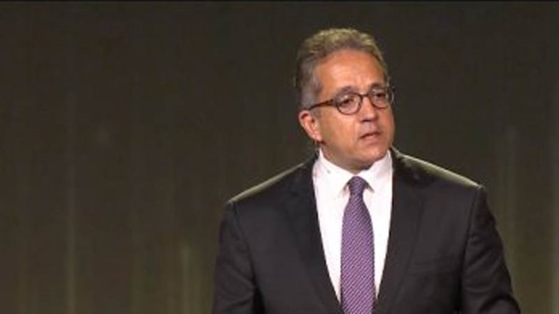 وزير السياحة والآثار