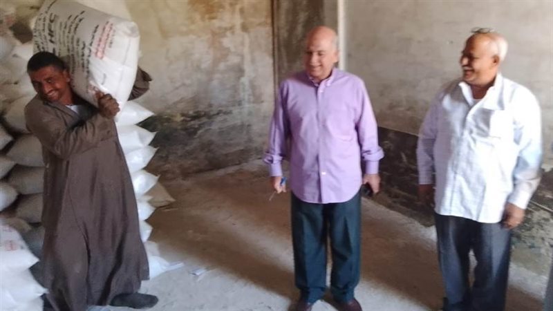 خلال توزيع الأسمدة