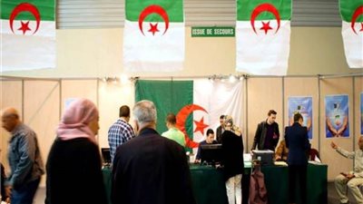 الجزائر: تمديد عملية التصويت في الانتخابات المحلية حتى الساعة ٨ مساء