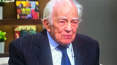 رشوان توفيق باكيا: أصعب محنة أعيشها بسبب آية بنتي وزوجها