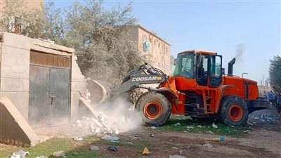 إزالة 82 حالة تعدٍّ على أملاك الدولة بالخانكة