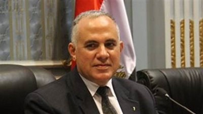 وزير الري يؤكد ضرورة الالتزام التام بتطبيق كافة الضوابط والاشتراطات الخاصة باستخدام المياه الجوفية