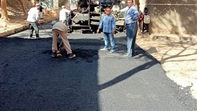 محافظ أسيوط: استمرار رصف شوارع نزلة عبداللاه بحي شرق ضمن خطة المحافظة