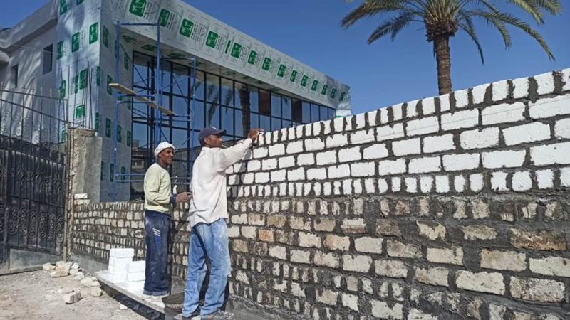 جانب من إزالة المباني