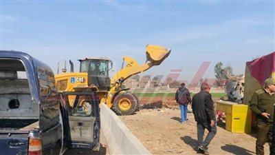 إزالة 7 حالات تعدِ على حرم طريق 