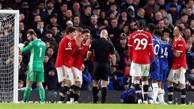 مانشستر يونايتد يصمد أمام تشيلسي ويحرمه من العلامة الكاملة في قمة الجولة الـ13