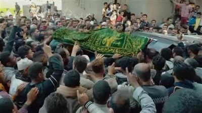 أهالي الدقهلية يشيعون جثمان شاب توفي غرقًا في رأس البر