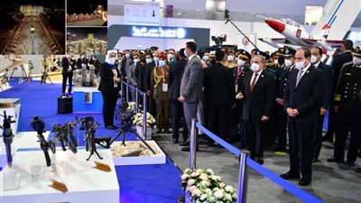 قوى مصر الناعمة والخشنة.. ما بين احتفالية 