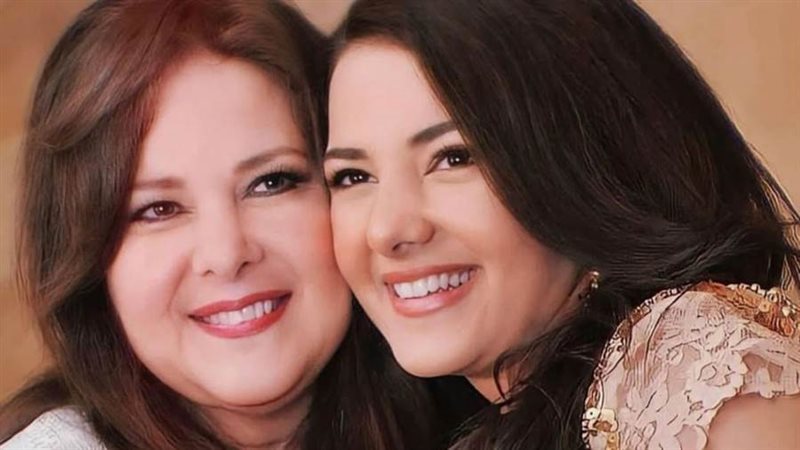 دينا سمير غانم والراحلة