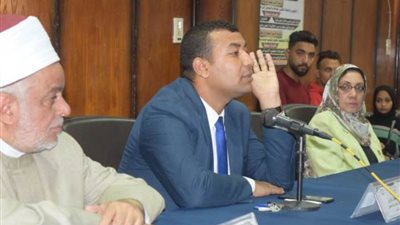 اختتام ندوات مناهضة ختان الإناث بكلية الطب جامعة قنا