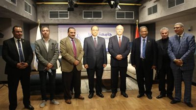 جامعة بنها تبحث التعاون مع معهد الإذاعة والتليفزيون والمجلس القومي للسكان