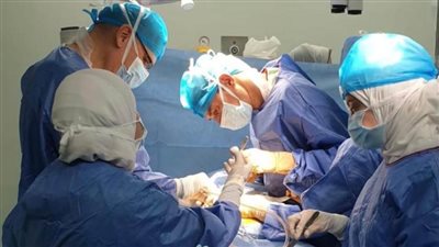 جامعة أسيوط تنجح في إجراء جراحة معقدة لشاب ثلاثيني