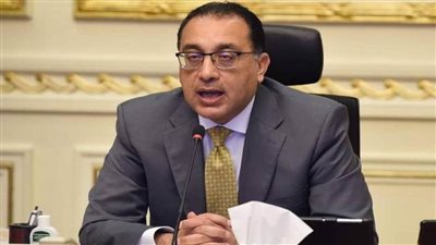رئيس الوزراء يتابع موقف مشروعات المرحلة الأولى من 