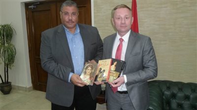 القنصل الروسي في زيارة لمكتبة مصر العامة ودار الأوبرا بدمنهور