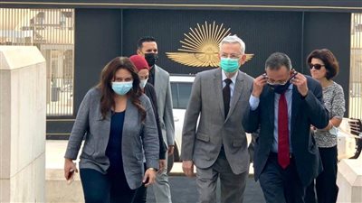 السفير الفرنسي بالقاهرة يشيد بالمتحف القومي للحضارة المصرية ومقتنياته الفريدة