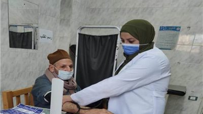 فحص 32 ألف شخص خلال حملة الكشف على كبار السن بالدقهلية