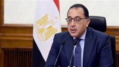 رئيس الوزراء يستقبل رئيس الحكومة الإسبانية بمطار القاهرة