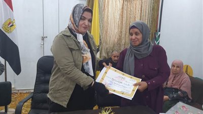 الإعداد لمهرجان الأفضل الأول للتنافس بين مدارس التربية والتعليم بشمال سيناء    