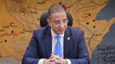 محافظ الفيوم: منع دخول المواطنين إلى المنشآت الحكومية إلا بعد التأكد من حصولهم على لقاح 