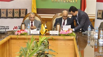 منح درجة الدكتوراه الاعتبارية لباحث متوفي منذ 3 أعوام بجامعة المنيا