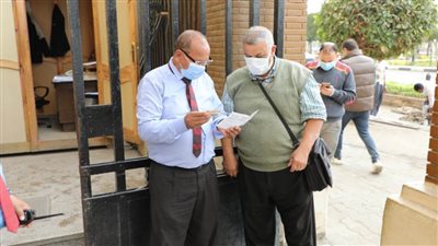 منع دخول المواطنين غير المطعَّمين للمصالح الحكومية بالقاهرة