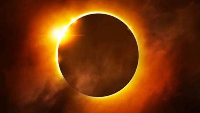 كسوف كلي للشمس