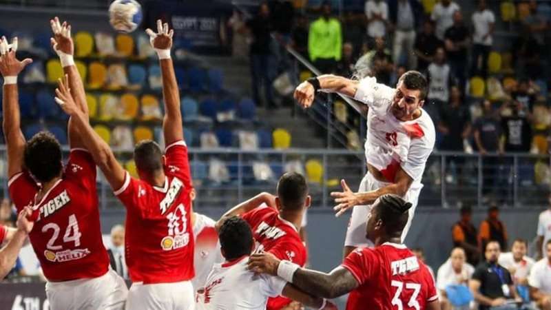 يد الأهلي والزمالك