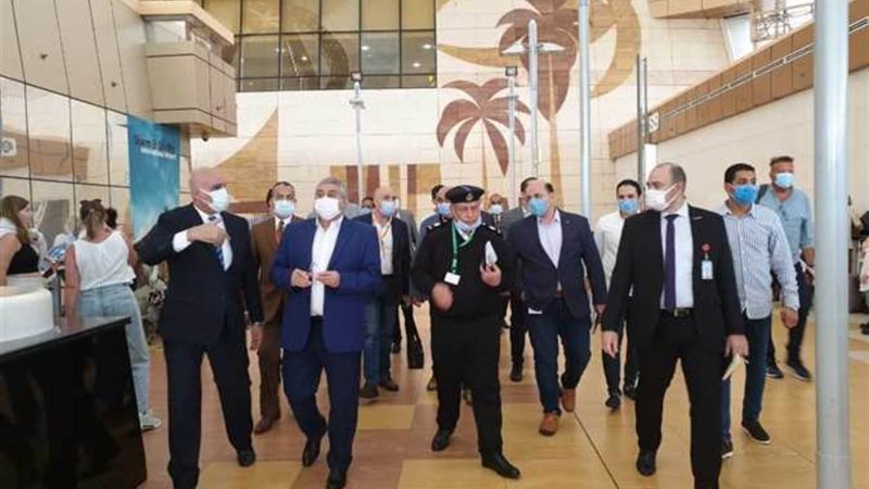 وزير الطيران المدني