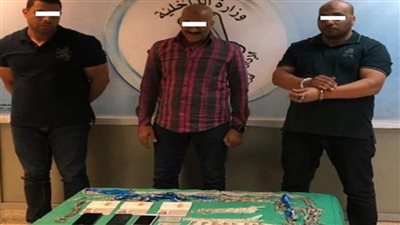 الداخلية تنجح في إحباط محاولة جلب كمية من مخدر الآيس داخل أحد الطرود عبر ميناء القاهرة الجوي