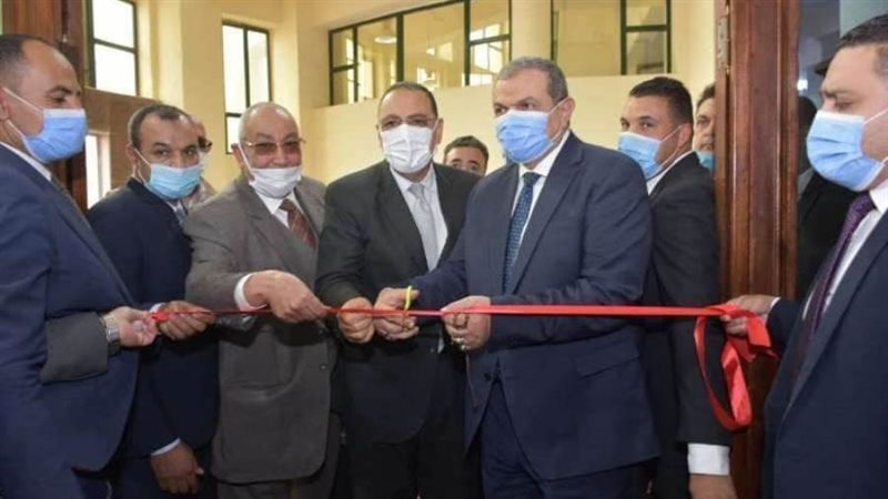 وزير القوي العاملة