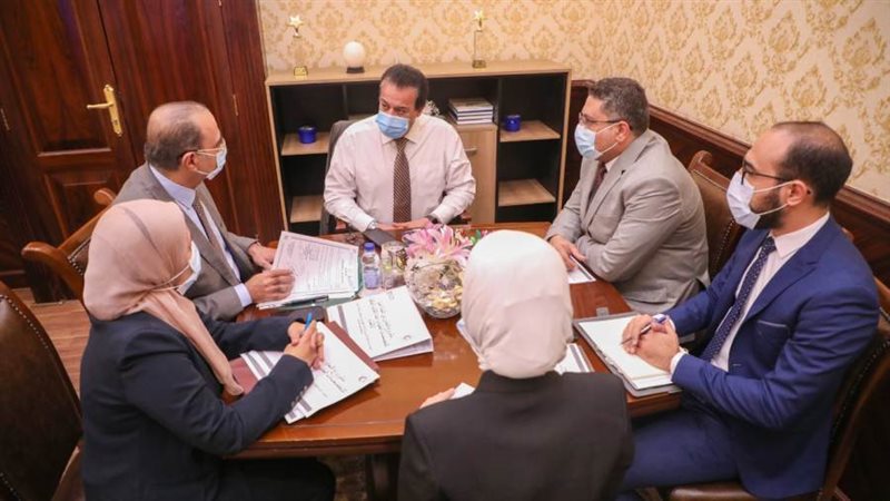 اجتماع وزير التعليم