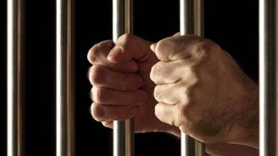 حبس عاطل لاتهامه بالاتجار في الأسلحة البيضاء بشبرا الخيمة