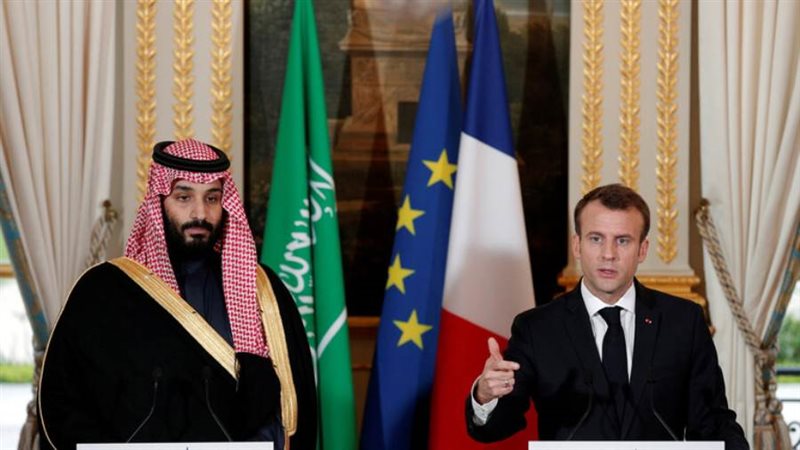 الرئيس الفرنسي يصل