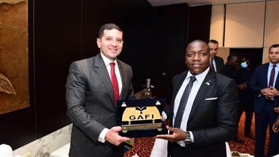 الرئيس التنفيذي لهيئة الاستثمار يبحث مع وزراء تنزانيا وزنجبار دفع العلاقات الاستثمارية