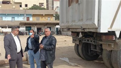 التزام الباعة بالأماكن المخصصة داخل سوق ترعة البوصة وحوض الدلالة ببني سويف