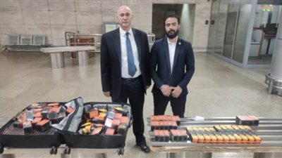 جمارك مطار القاهرة تضبط محاولتي تهريب هواتف محمولة ومستلزمات شيش إلكترونية