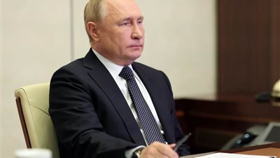 بوتين: نتبع طريق الإقناع بالتطعيم ضد كورونا بدلا من الإجبار عليه